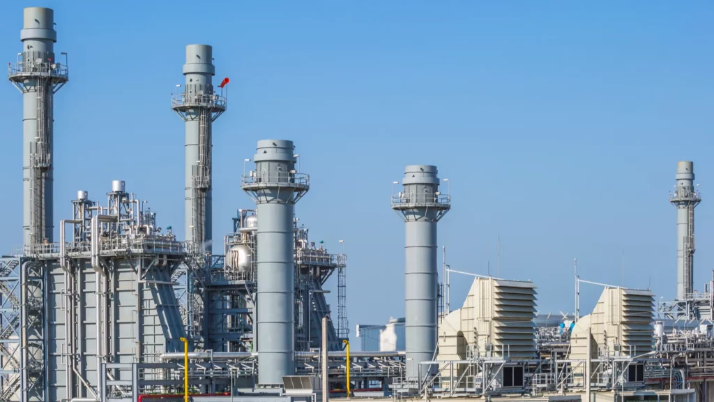 Gas-fired power generation facility with multiple turbine units