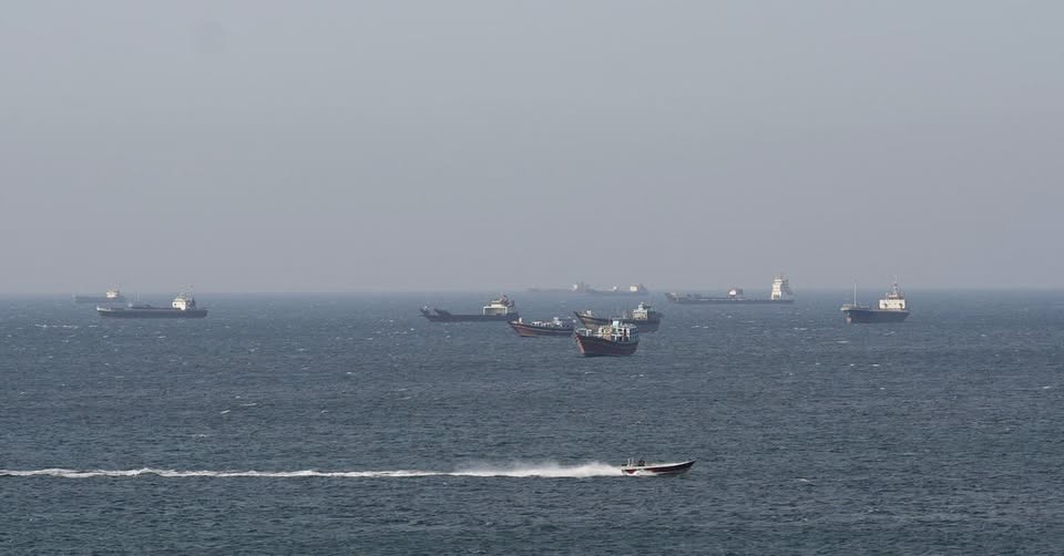 Oil tanker travelling through the Strait of Hormuz
